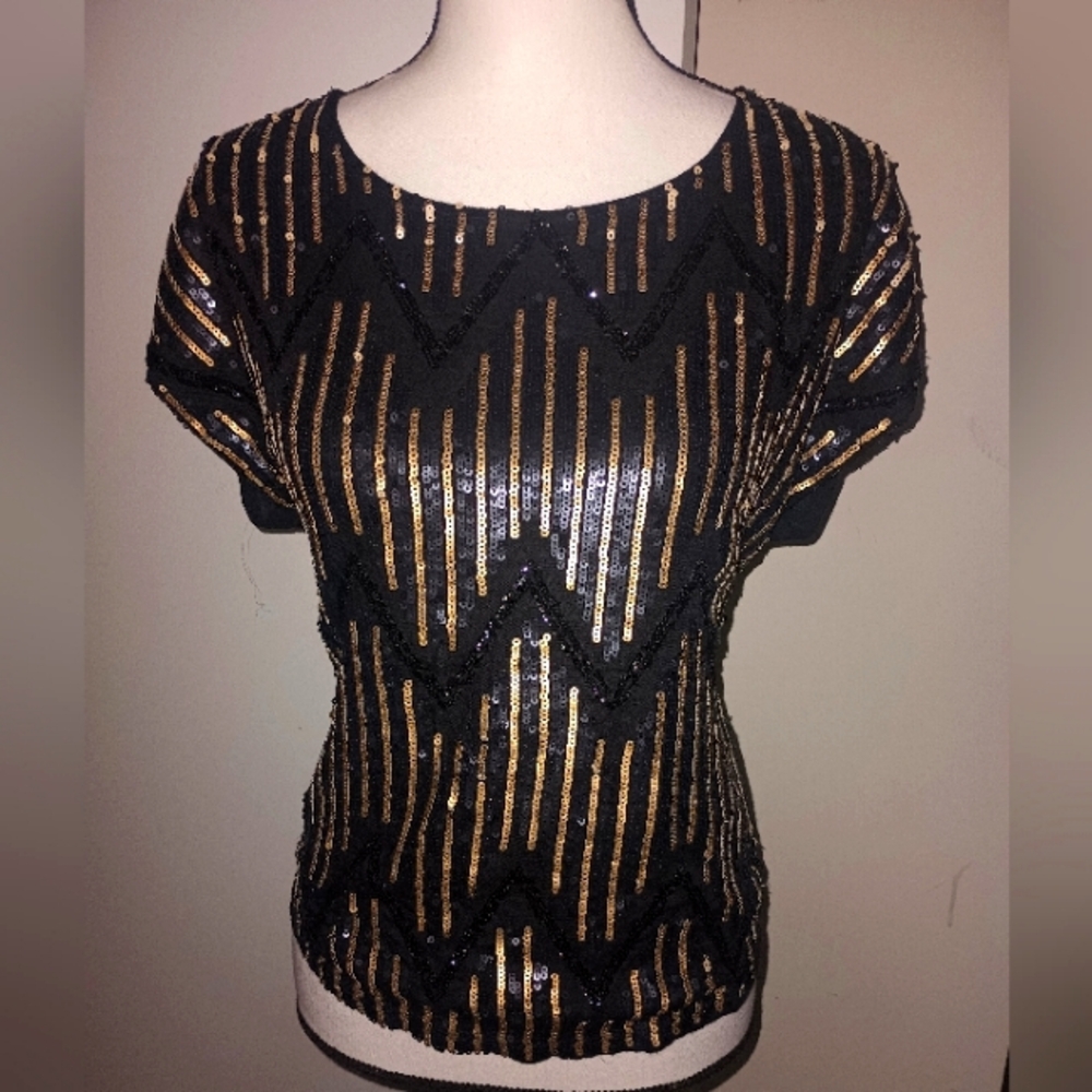 Miss Me Black and Gold Sequin Women's Top (S)